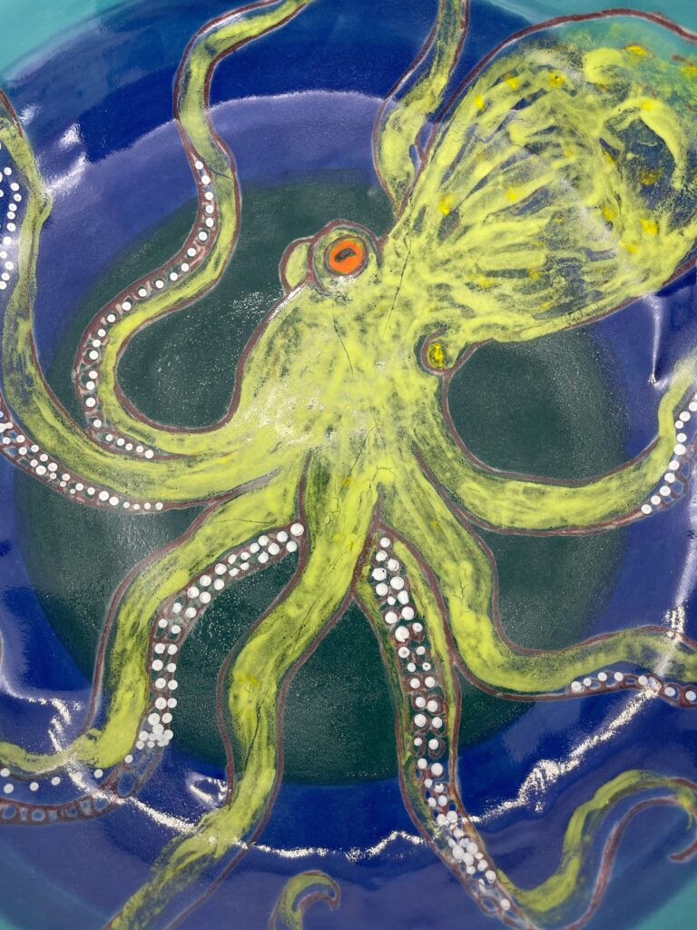 OCTOPUS BOWL -- DETAIL